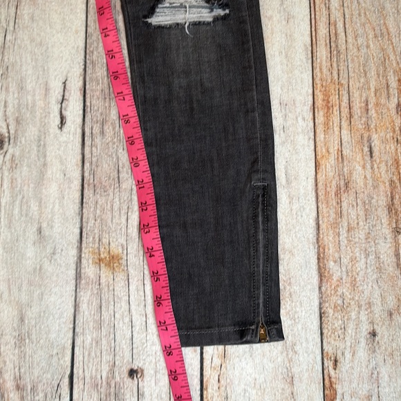 PISTOLA very distressed charcoal gray jeans - Picture 4 of 7